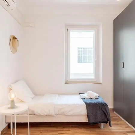 Charlotte By Terry's Homes 아파트 칸느